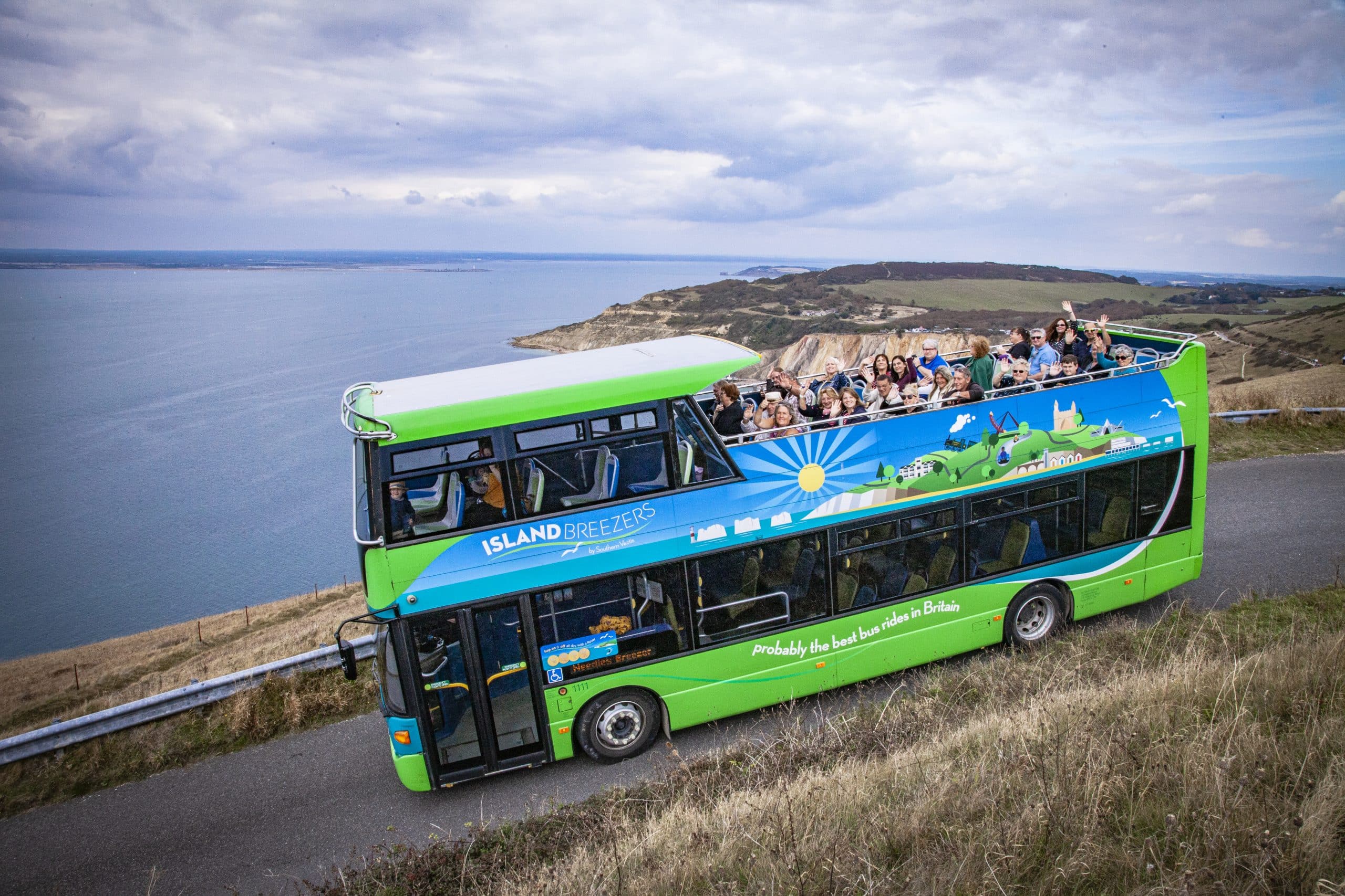 Go-Ahead’s ‘The Needles Breezer’ is crowned as Britain’s best open top bus route