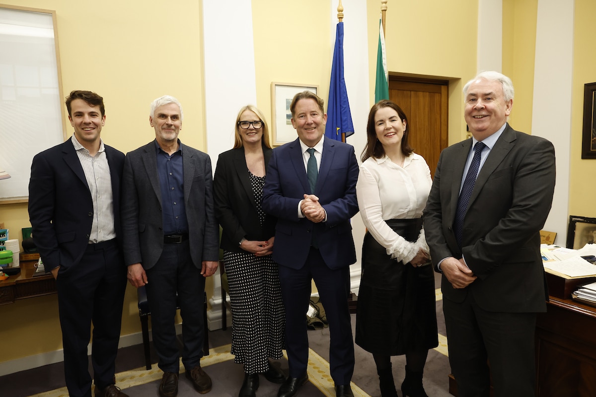 Team photo with the Minister